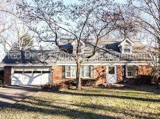 111 Lantern Ln, Carmel, IN
