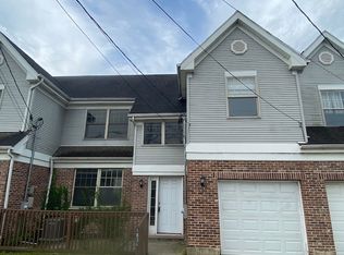 1836 Darrow Ave, Evanston, IL 60201