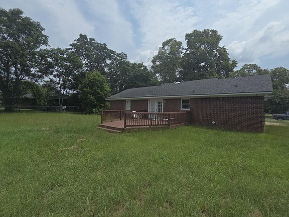 2nd image of 110 Annie Ct
