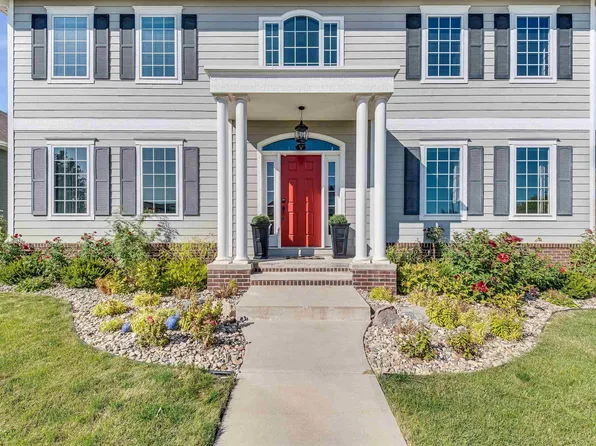 1116 S Torrey Pine Ln, Sioux Falls, SD 57110