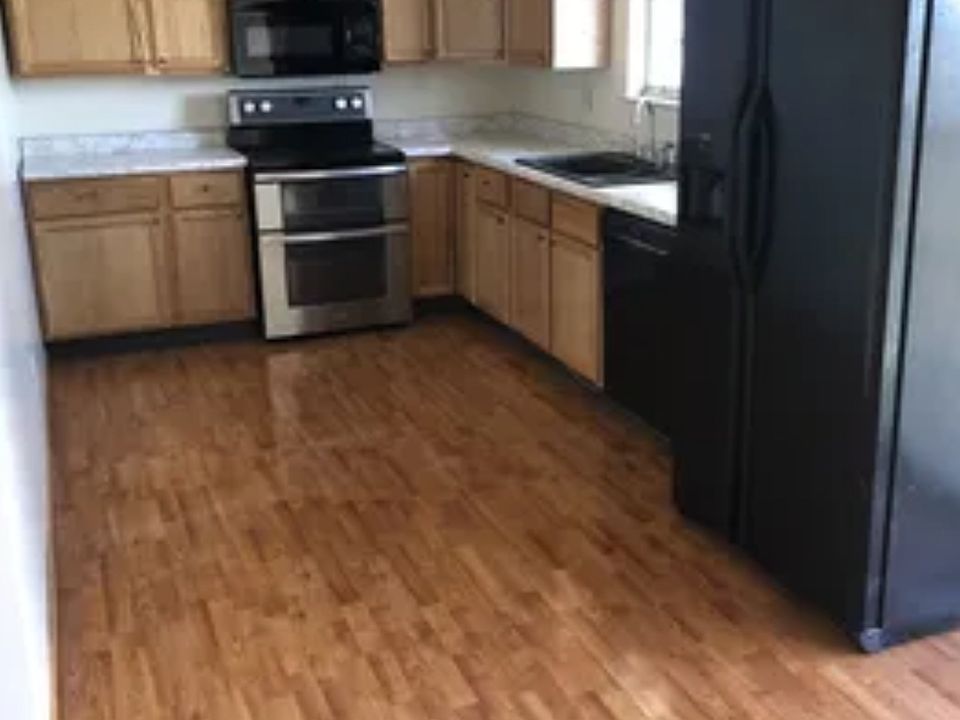 2nd image of 495 Old Monongah Rd