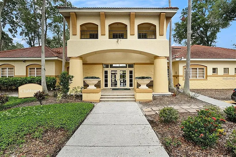 Photo 2 of 21 - Pinnacle Heights Cir - Tampa, FL Building Photo - Pinnacle Heights Cir