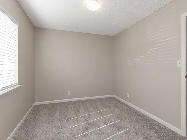 Northwoods Apartments — Photo 18