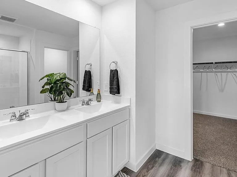 2923 Amherst Meadow Ln — Photo 13
