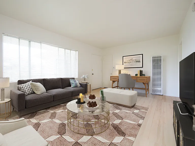 667-669 Levering — Photo 45
