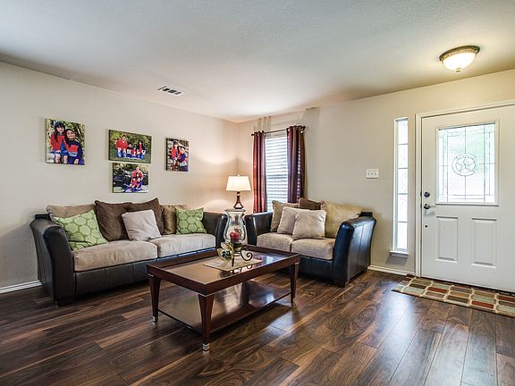3rd image of 1017 Piedmont Dr