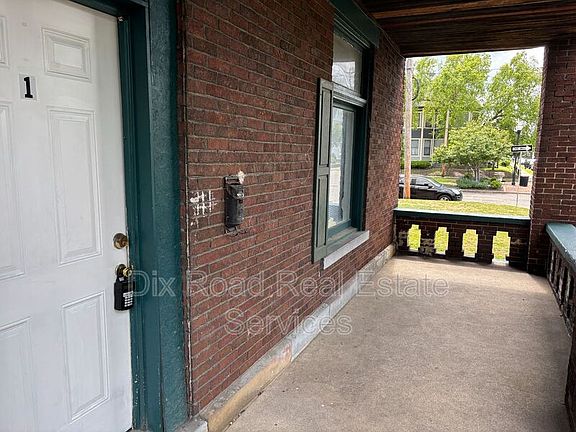 3rd image of 108 N 10th St APT 1