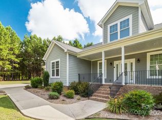 1840 Mayberry Rd, Dallas, NC 28034