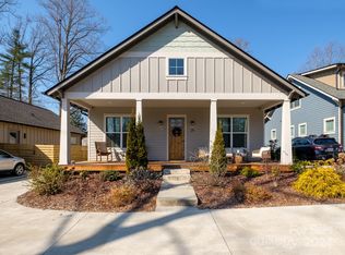 25 Gardenia Ln, Brevard, NC 28712