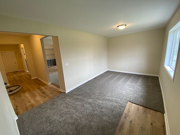 5th image of 24520 W North Ave #1
