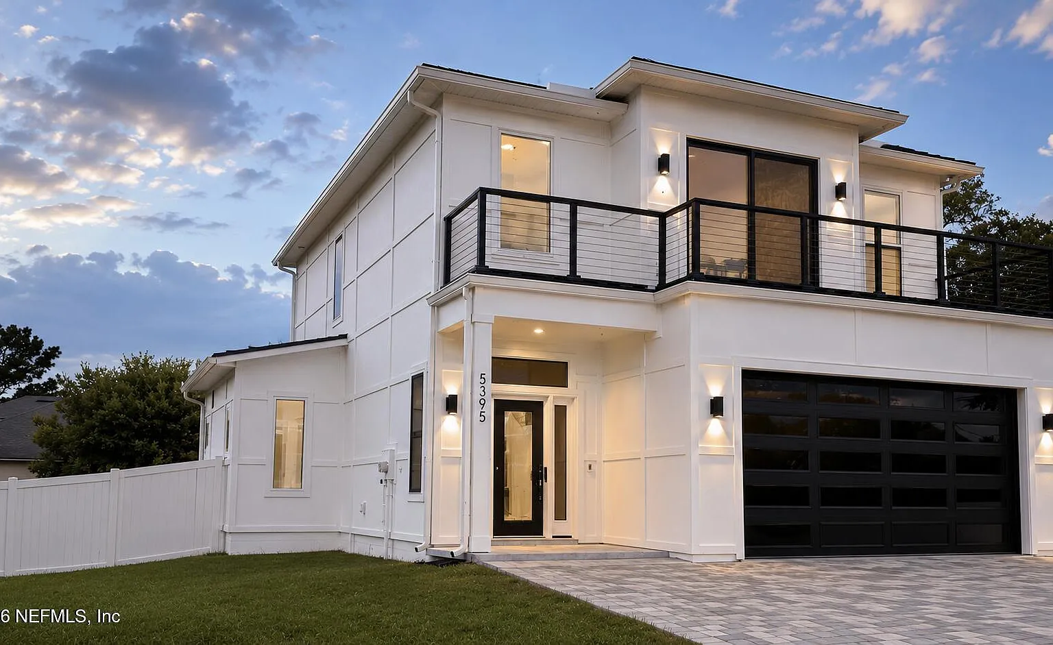 3 bed, 3.0 bath, 2200 sqft, $4,000 — Photo 1