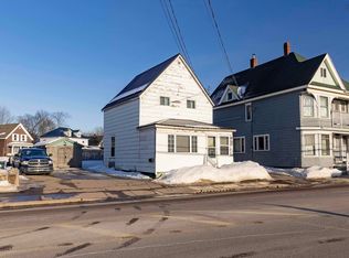 12 Albion St, Amherst, NS B4H 2V5
