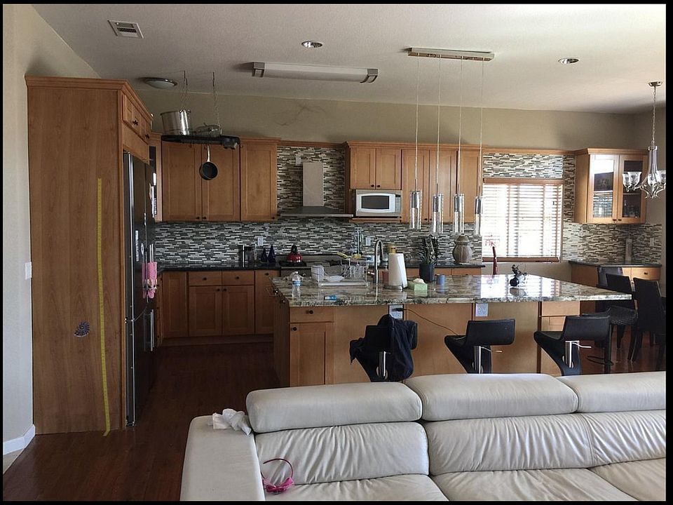 2nd image of 1089 Paradise Peak Rd