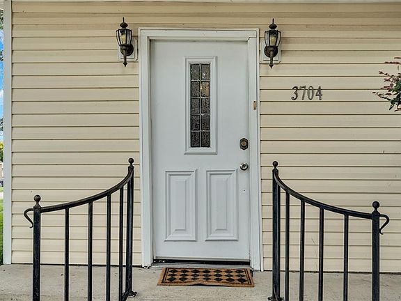 3rd image of 3704 Colorado Ave