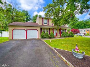 5298 Mallard Dr, Bensalem, PA 19020