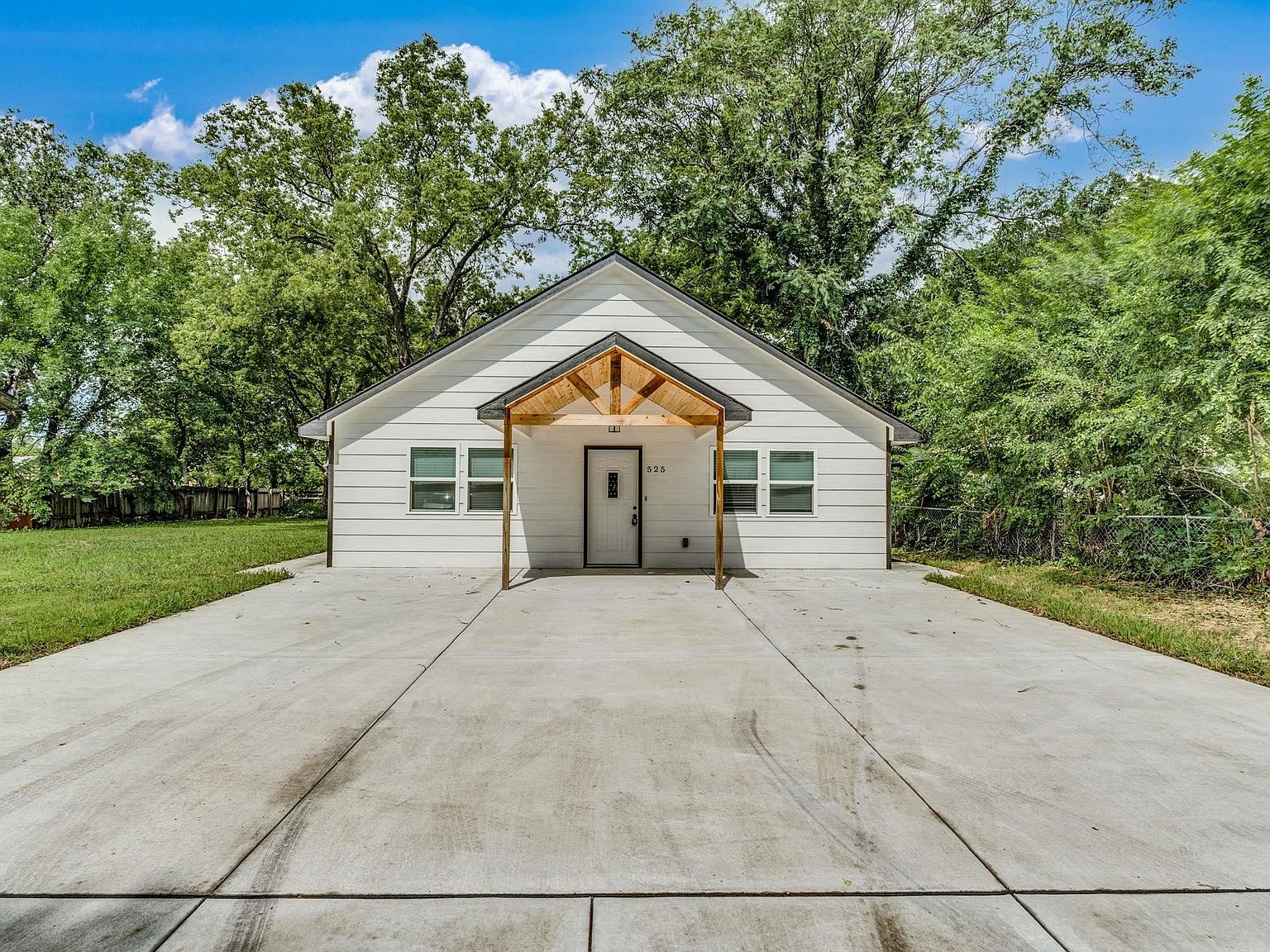 525 N Green St, Wichita, KS 67214 | Zillow