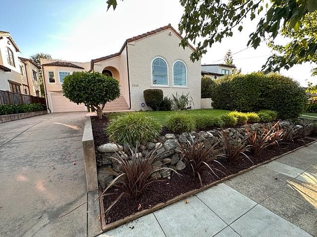 1st image of 1345 Paloma Ave