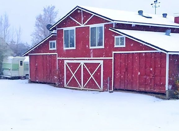 2nd image of 29820 Chihuahua Valley Rd