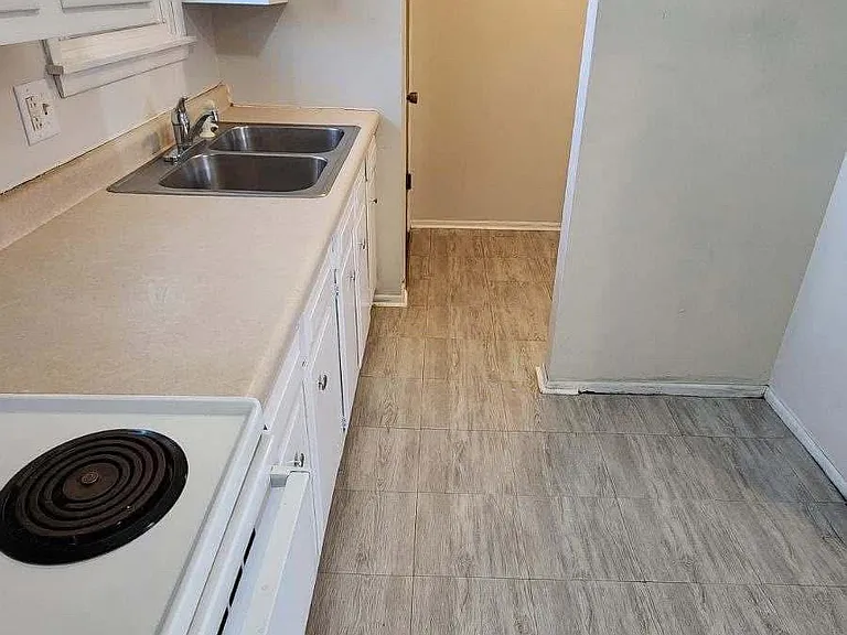 108 W North St #2 — Photo 3