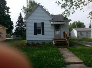 209 W 1st St, Morrisonville, IL 62546