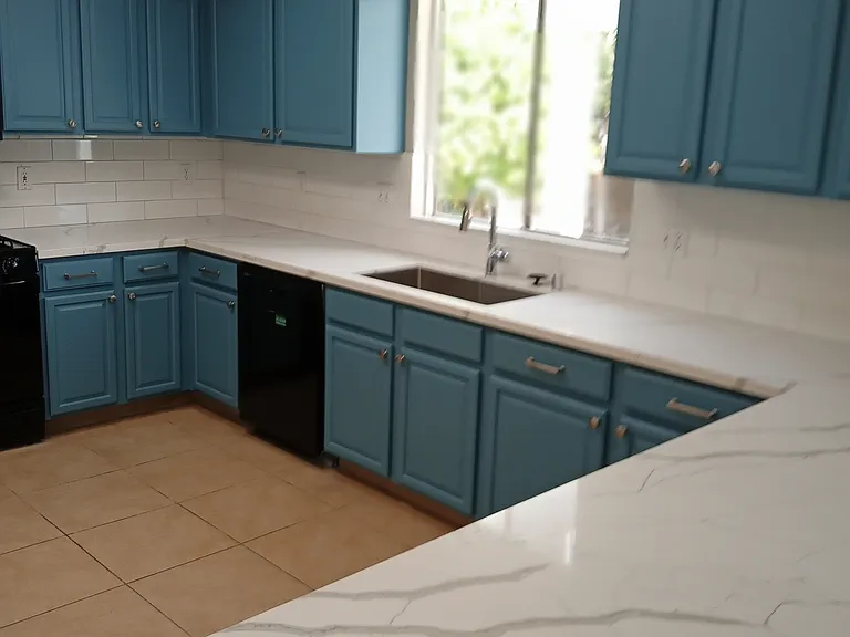 1225 Dolores Ln — Photo 7