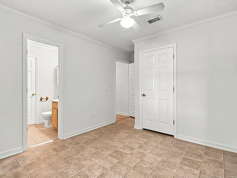114 Cedar St — Photo 58