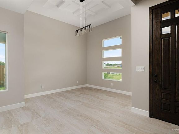 3rd image of 1005 Nappa Valley Dr