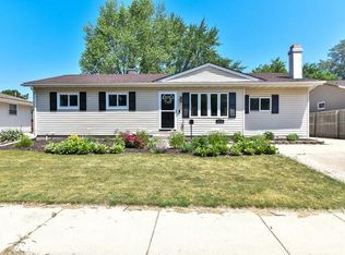 9016 Carol Ann Dr, Sturtevant, WI 53177
