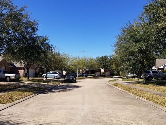 4th image of 15122 Millers Run Ln