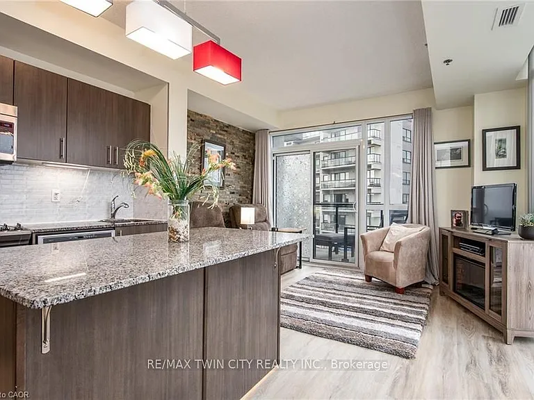 150 Water St N #803 — Photo 6