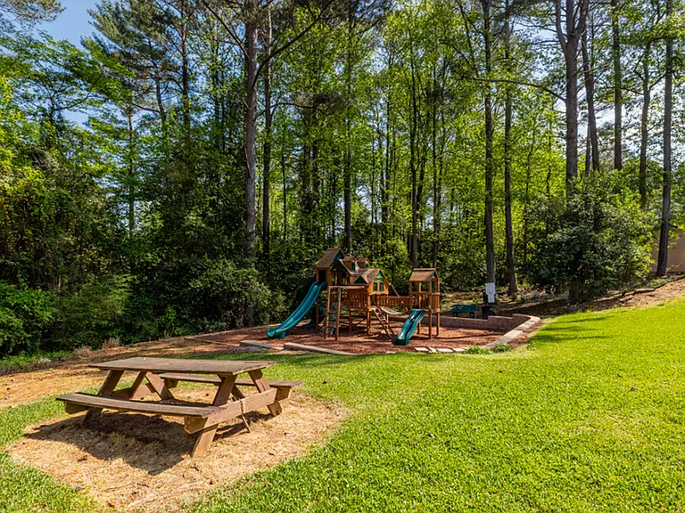 KENCO Briarcliff | Small-Town Feel. Big-City Access. — Photo 91