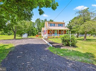 28 Fenton Ln, Chesterfield, NJ 08515