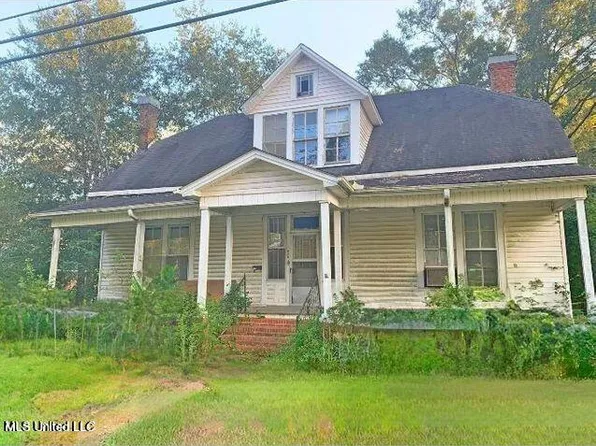 1028 Wayne St, Waynesboro, MS 39367