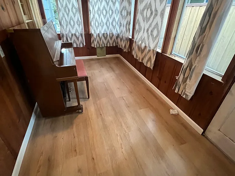 2733 Bryant St — Photo 13