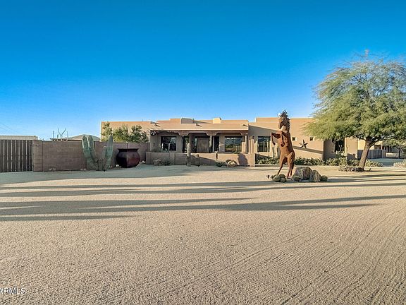 3rd image of 1315 E TUMBLEWEED Drive