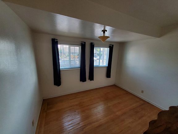 5th image of 338 White Dr