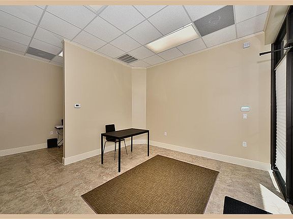 3rd image of 26209 Oak Ridge Dr