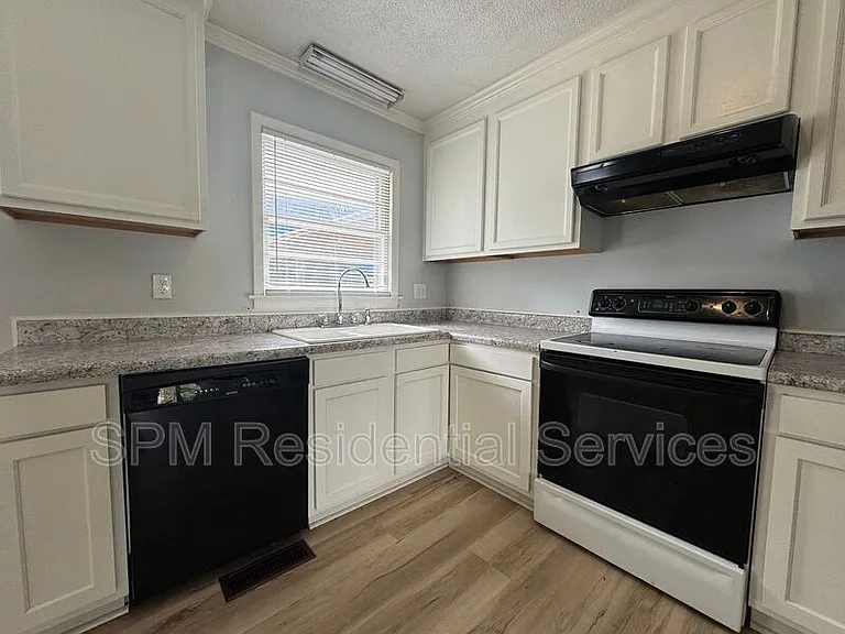 331 Forest Park Rd — Photo 6