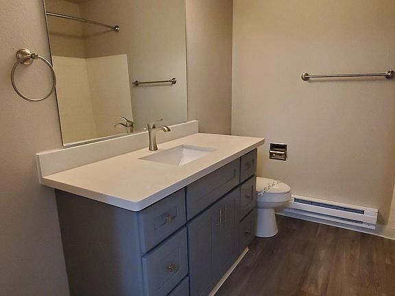 5th image of 3113 Bridgeport Way W