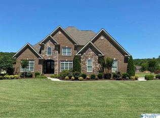2921 Cedar Crk SW, Decatur, AL 35603