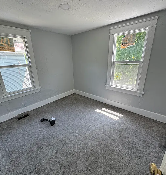 423 2nd St SW — Photo 2