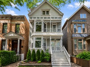 3722 N Bosworth Ave APT 1F, Chicago, IL 60613