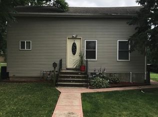 515 Douglas St, Morris, IL 60450