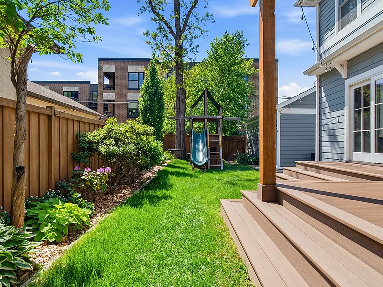 4524 Ewing Ave S — Photo 34