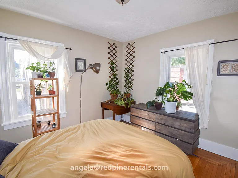 5930 Elwood St #3 — Photo 5