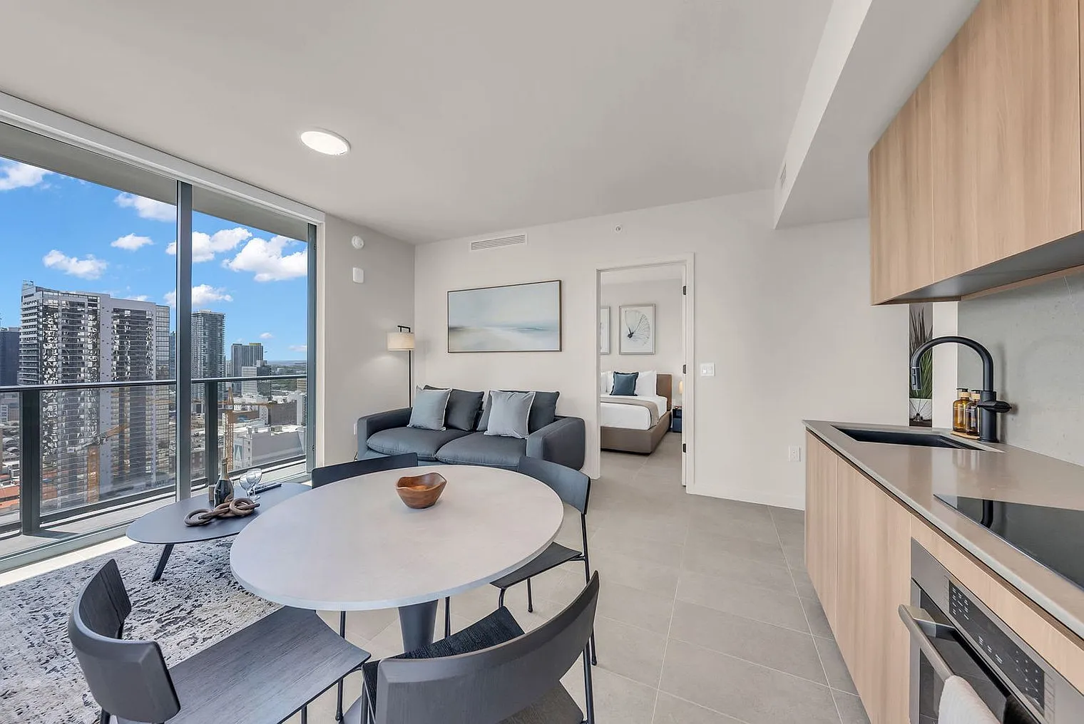 2 bed, 2.0 bath, $17,136 — Photo 4