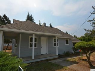 488 SE Fairview St, Mill City, OR