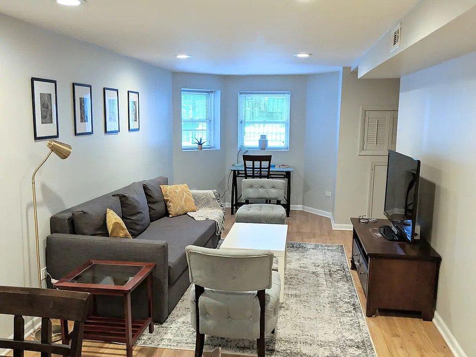 1st image of 3017 N Troy St #G