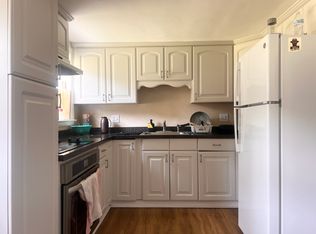 670 Main St APT 1, Walpole, MA 02081