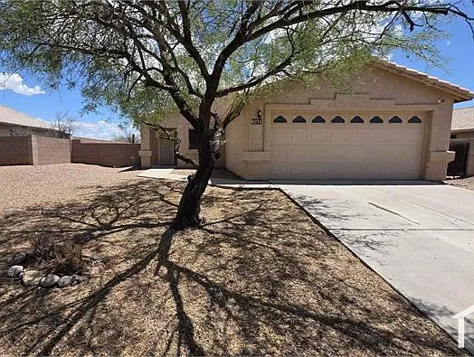 3 bed, 1385 sqft, $1,850 — Photo 3